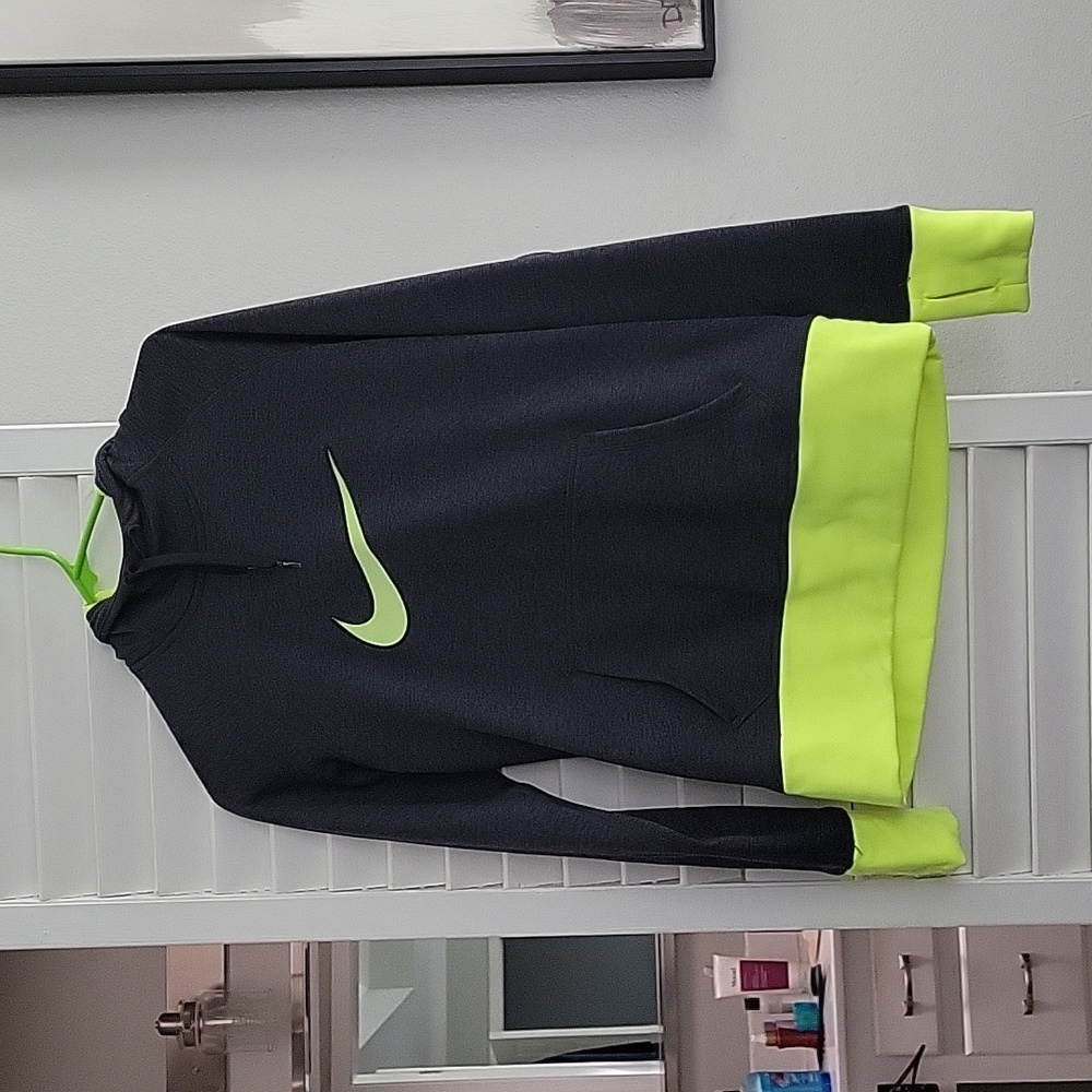 Nike hooded sweatshirt